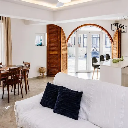 아파트 Spacious 3br Terrace Near Qawra Seafront *